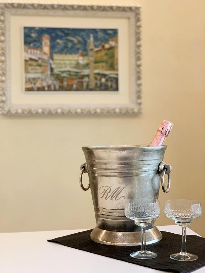 Fratta5 Luxury Apartment Vérone Extérieur photo